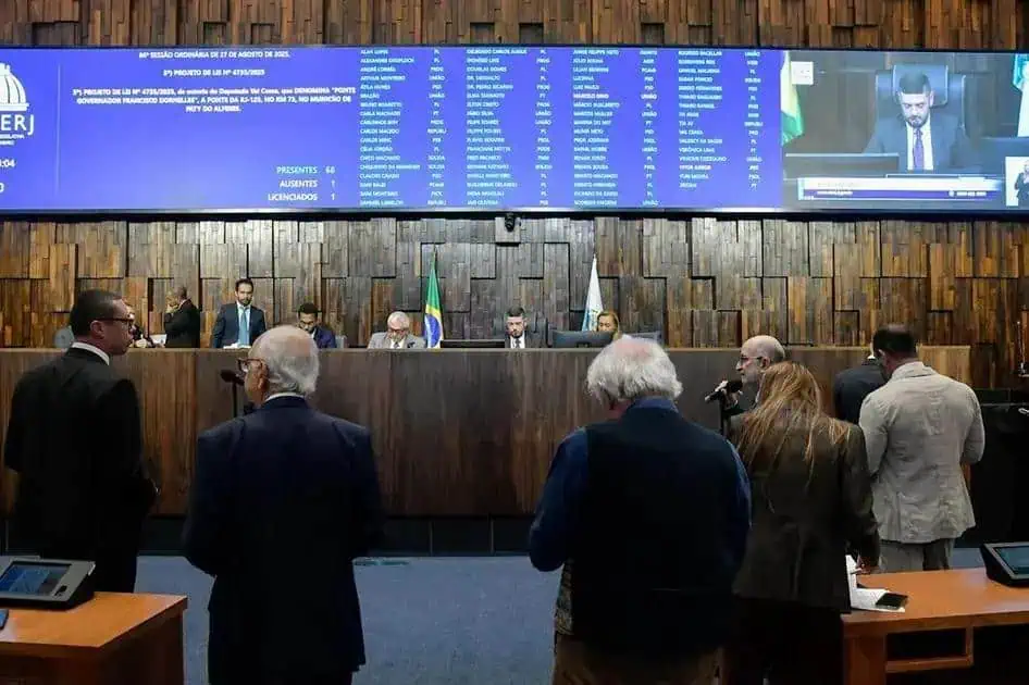 Alerj assegura convocação de aprovados no concurso da PMERJ de 2014