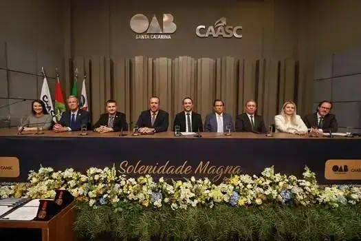 Cerimônia de Entrega das Medalhas Nereu Ramos e João Baptista Bonnassis em SC