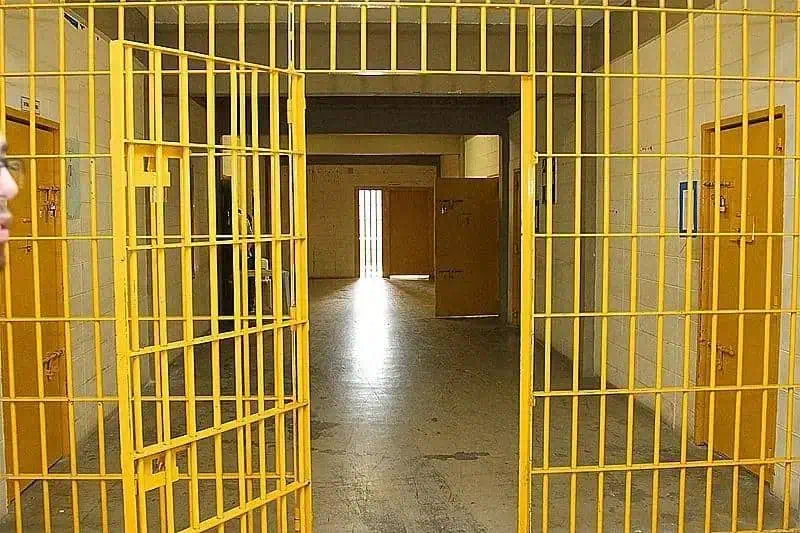 Estado de São Paulo indeniza jovem por erro judicial e privação de liberdade