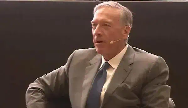 Pompeo afirma que instituições dos EUA sobreviverão aos desafios de Trump