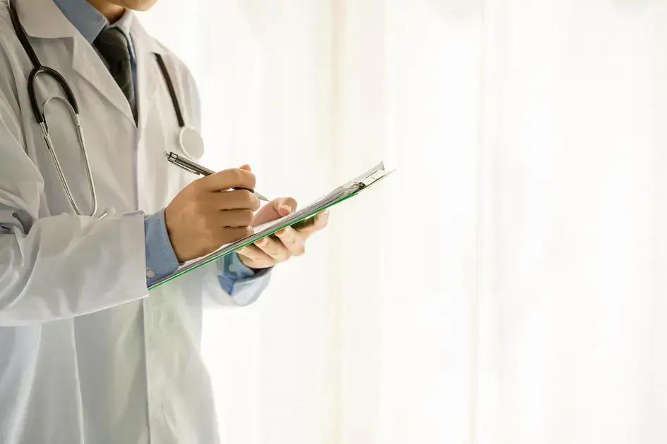 Prefeitura de Santa Teresa abre seleção para médico da ESF com ótimos benefícios