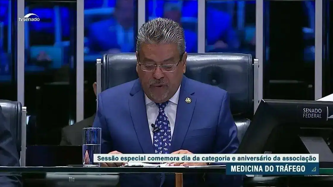 Senado homenageia médicos de tráfego e a importância no trânsito
