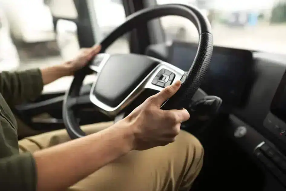 TST condena empresa por demissão discriminatória de motorista com deficiência visual