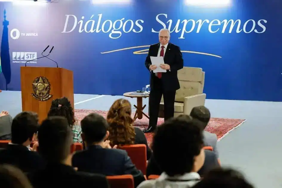 Direitos humanos, diálogo jurisprudencial, Supremo Tribunal Federal, Congresso Nacional, debate judicial, direito constitucional, justiça brasileira, evento jurídico, palestrante importante, notícias do direito, Direito Hoje notícias, justiça e legislação do Brasil.