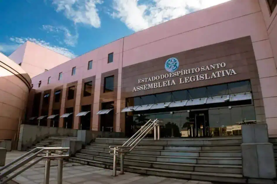 Concurso Ales: Inscrições abertas para 35 vagas em diversos cargos