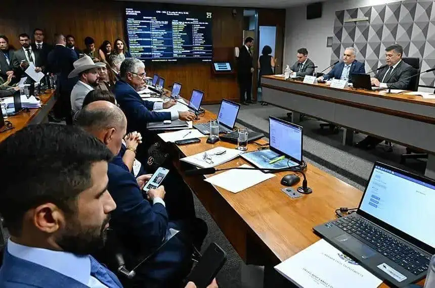 CPMI do INSS solicita prisão de 21 envolvidos em fraudes ao STF