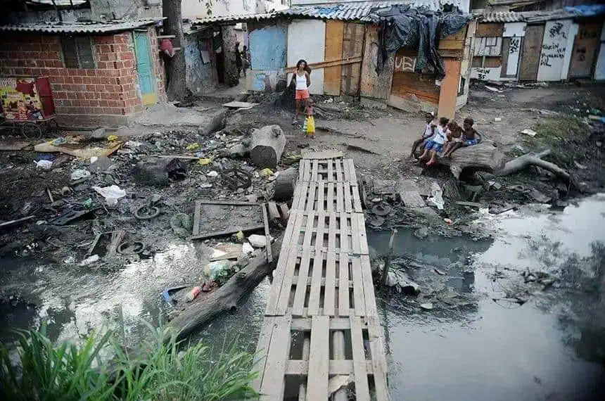 Investimentos em Saneamento: Avanços e Desafios em 2025