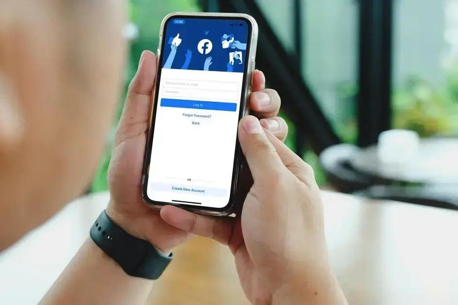 Justiça condena Facebook a indenizar influencer por bloqueio indevido