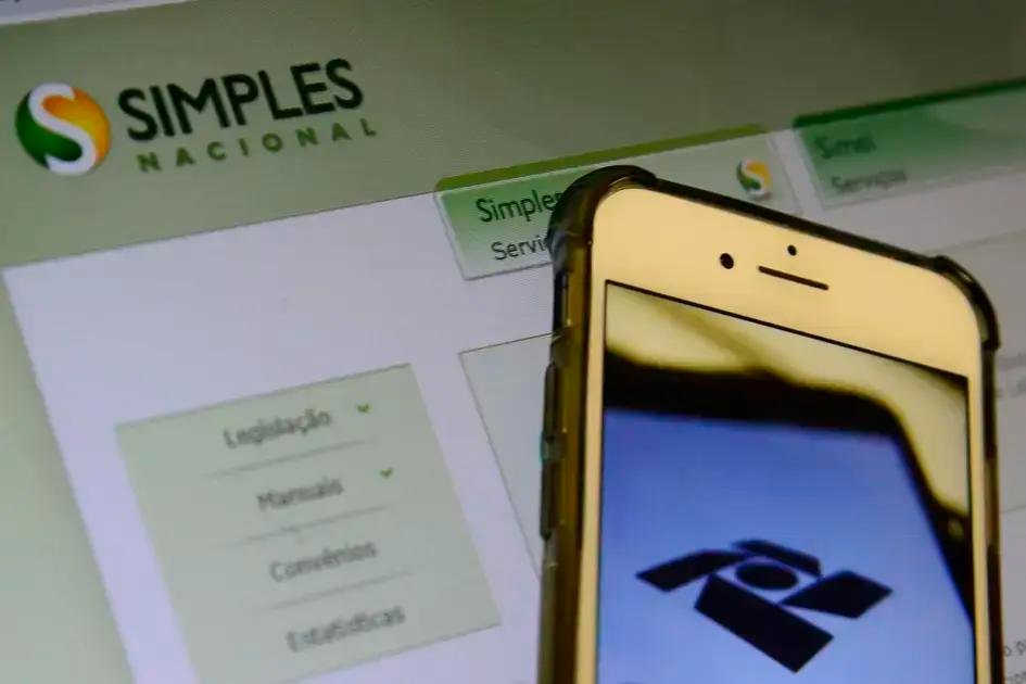 Omissão da Receita fere direito do contribuinte, diz juíza