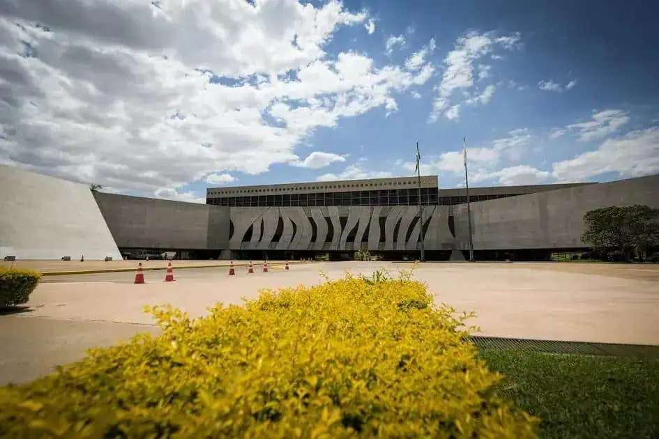 STJ decide que não cabe recurso para sobrestamento individual de processos