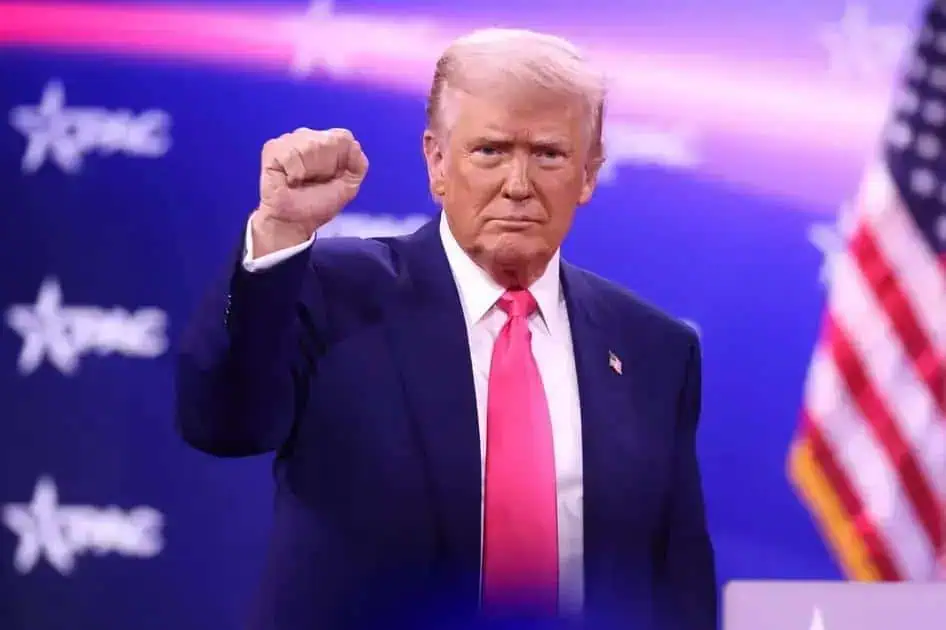 Trump avança com ação contra o Prêmio Pulitzer por difamação