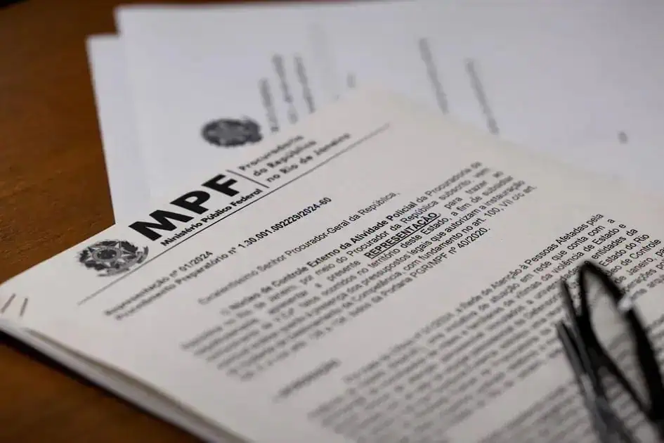 APDF com documento oficial sobre atos do Ministério Público na área de direito, relacionadas ao combate à corrupção e processos judiciais, publicado pelo site Direito Hoje Notícias.