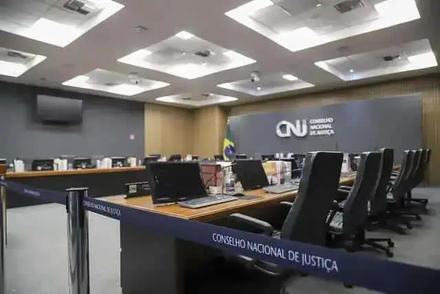 CNJ Realiza 14ª Sessão Ordinária Com Despedida de Conselheiro