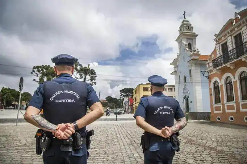 Concurso da Guarda Municipal de Curitiba abre 100 vagas com edital disponível!