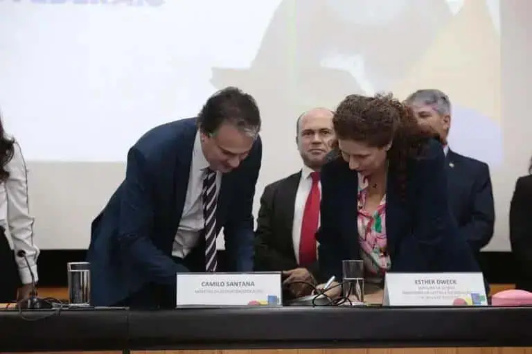 Governo anuncia 6,7 mil novos cargos em universidades federais