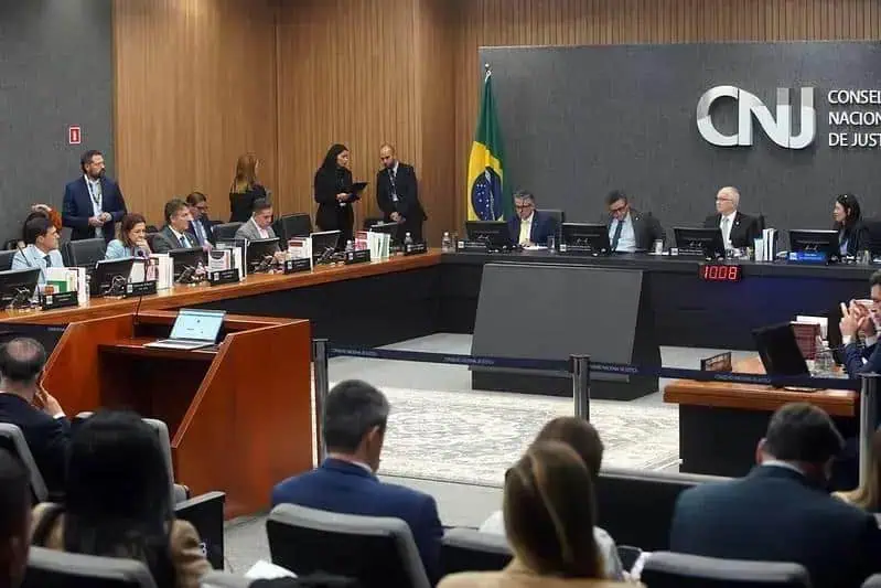 Nova resolução do CNJ padroniza vitaliciamento de juízes e juízas de 1º grau