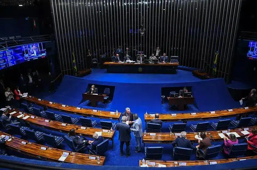 Sessão especial comemora uma década do Arquivo S no Senado