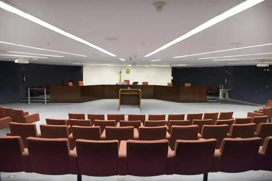 STF Define Julgamento de Embargos de Declaração em Caso de Golpe de Estado