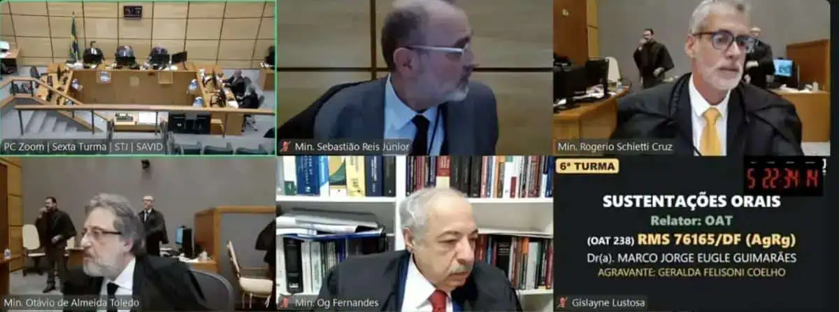 Tarja de testemunhas orais em sessão de tribunal, advogados e juízes participando, direito hoje notícias.