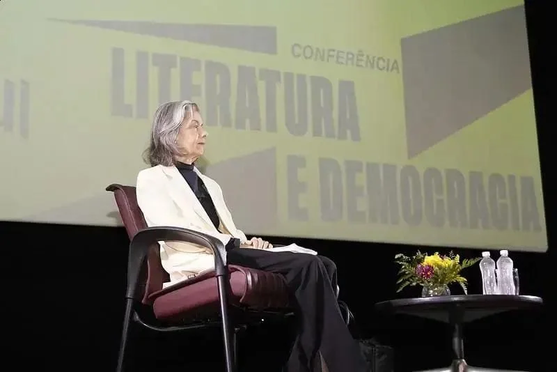 Cármen Lúcia defende democracia em evento na Fundação Casa de Rui Barbosa