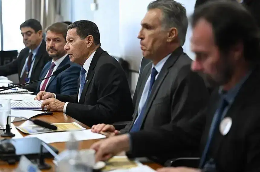 Debate no Senado revela falhas no crédito rural para produtores afetados pelo clima