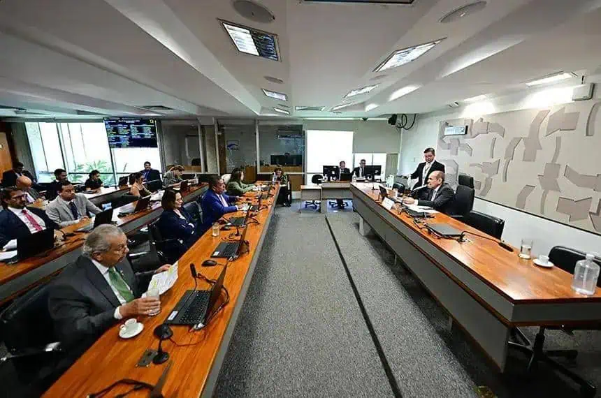 Hospitais devem ser avaliados periodicamente para garantir qualidade e segurança