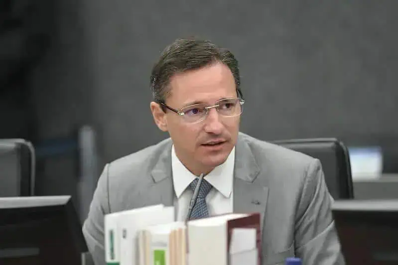 Juiz baiano é aposentado compulsoriamente por manter documentos judiciais em casa