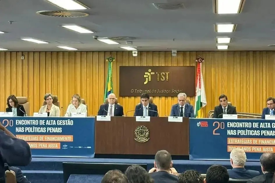 Ministro Fachin enfatiza a necessidade de gestão nas prisões para combater facções