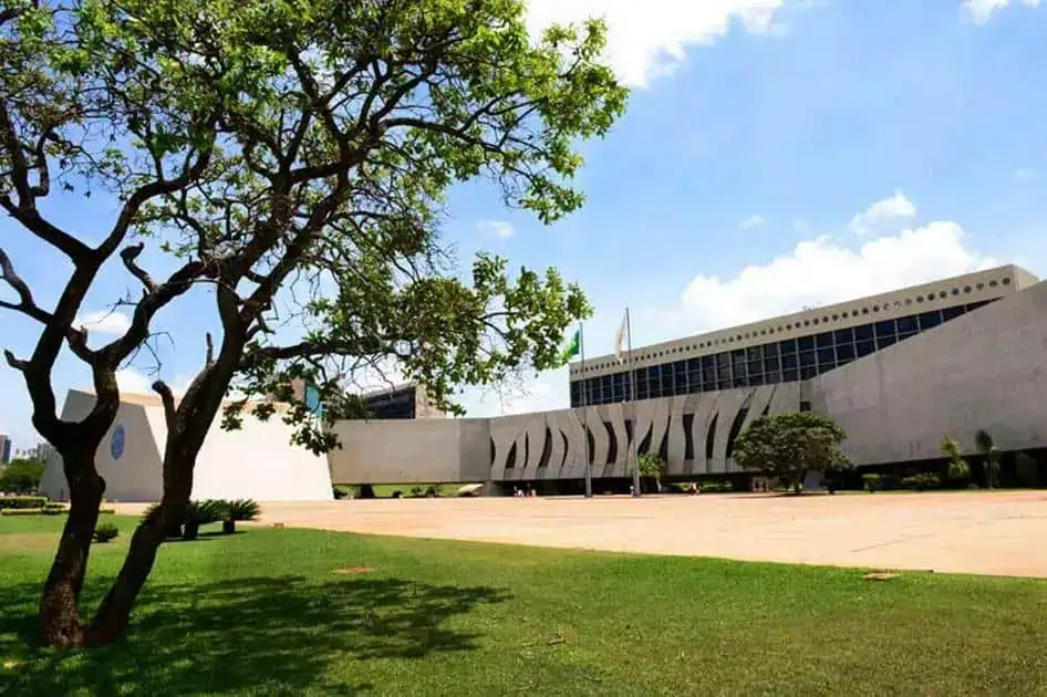Nova lei cria 330 funções comissionadas no Superior Tribunal de Justiça