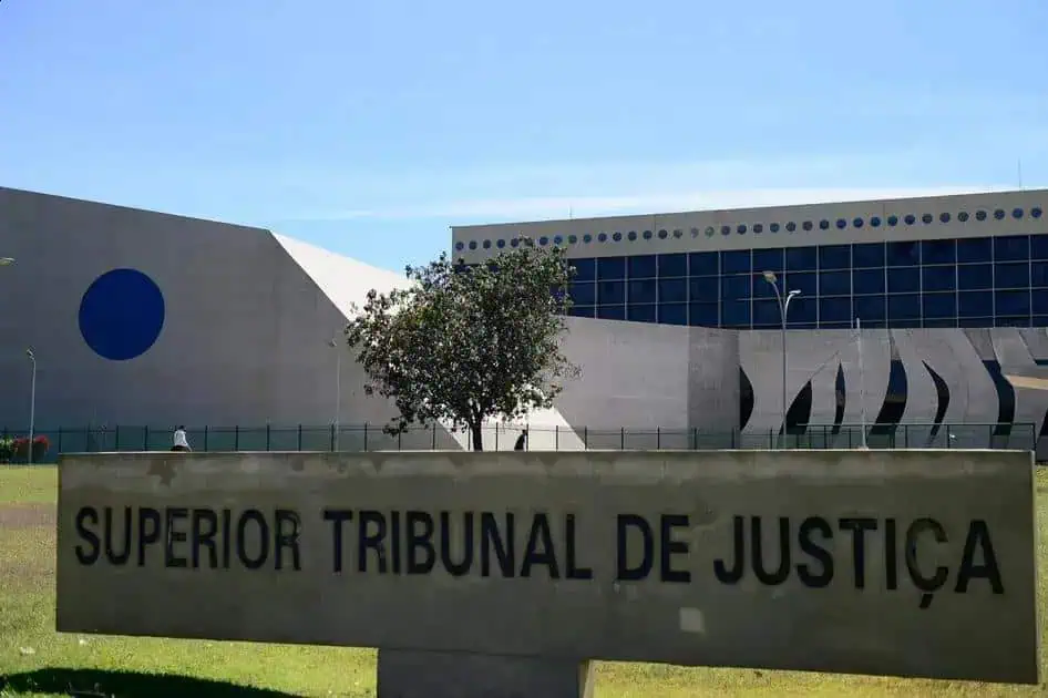 STJ concede liberdade a homem preso um ano aguardando perícia