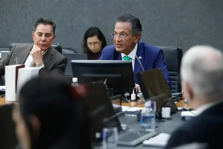 CNJ abre PADs e mantém afastamento de desembargadores em MS