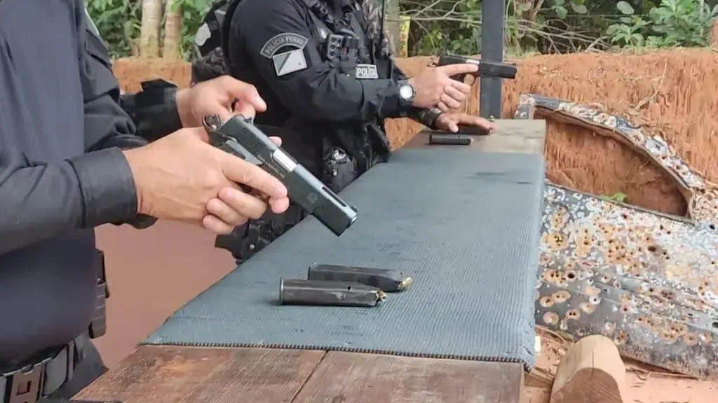 Entenda se o policial penal SP tem direito ao porte de armas
