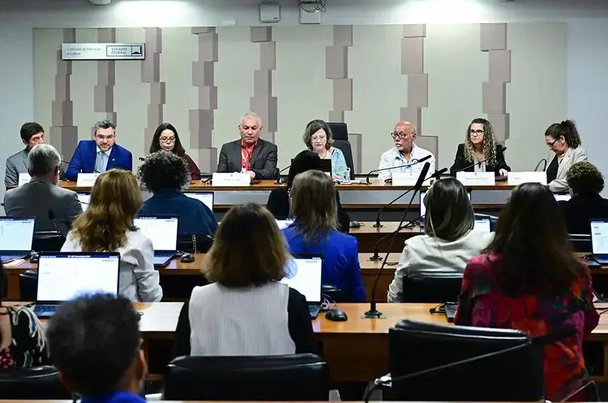Fórum Nacional de Educação discute avanços nas políticas educacionais do Brasil