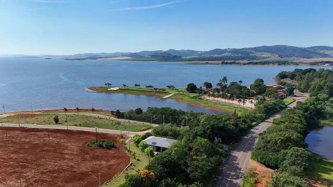 Prefeitura de Carmo do Rio Claro abre vagas para Operário com salário de R$ 2.125,20
