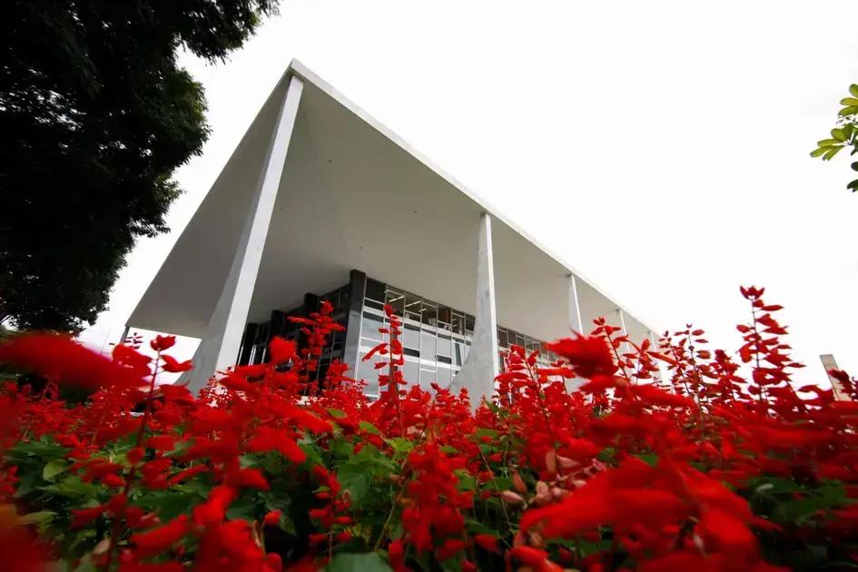 STF declara inconstitucional lei de Sorocaba sobre Marcha da Maconha