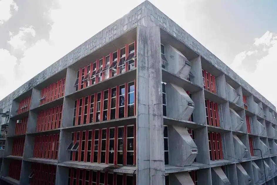 Câmara Municipal de Paranacity oferece 3 vagas e cadastro reserva