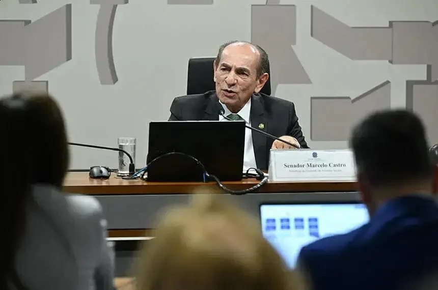 Comissão do Senado Avalia Protetores contra Descontos em Benefícios