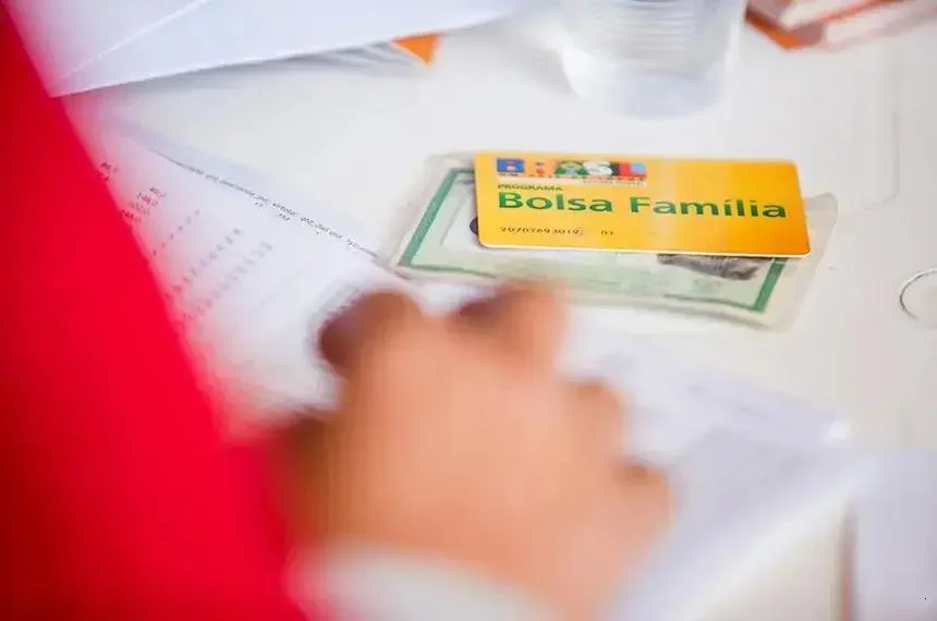 Desmistificando Fake News sobre Saques do Bolsa Família