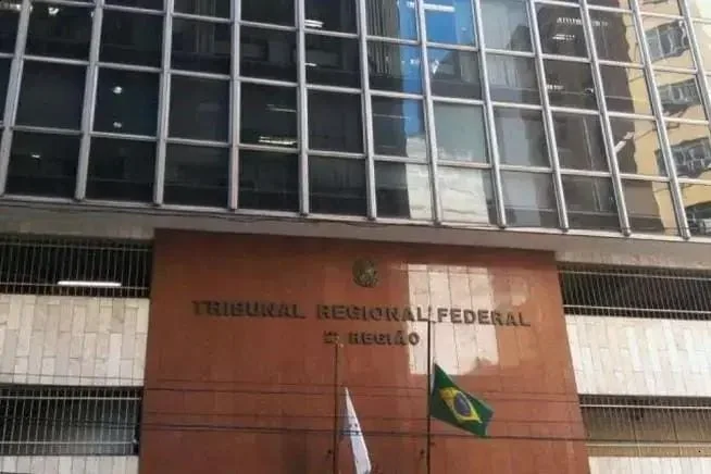 Editais de Concursos TRFs: Validade e Oportunidades em 2026