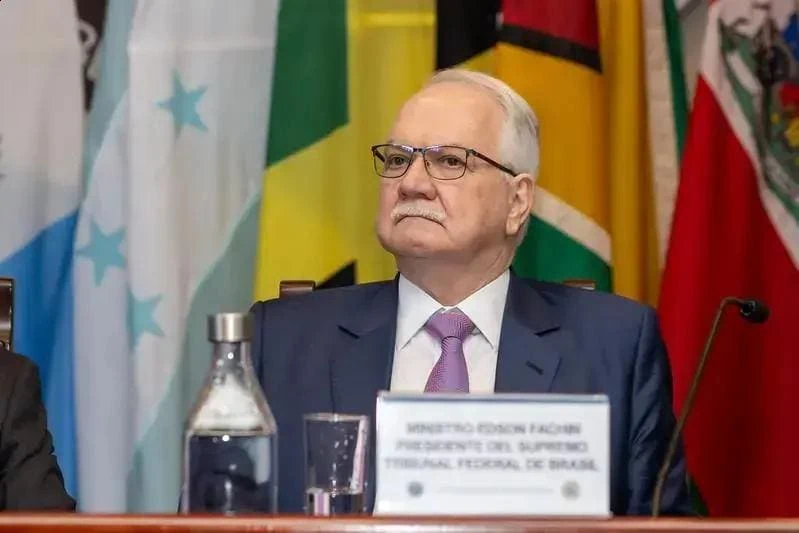 Fachin propõe rede de tribunais para fortalecer a democracia