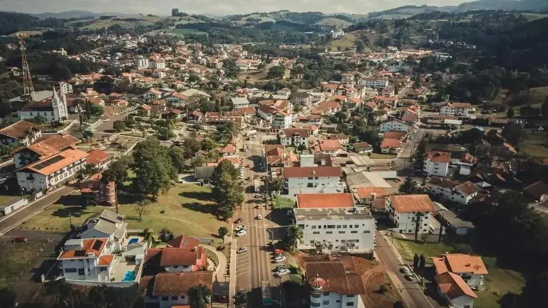 Prefeitura de Paial SC abre seleção para Técnico em Enfermagem