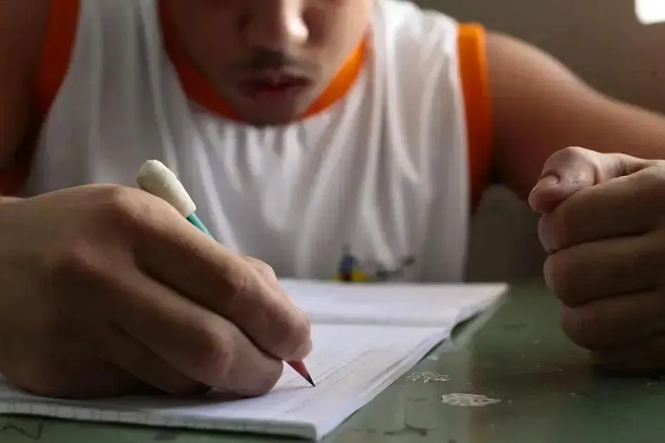 Programa Novos Caminhos: Oportunidades para Jovens em Acolhimento