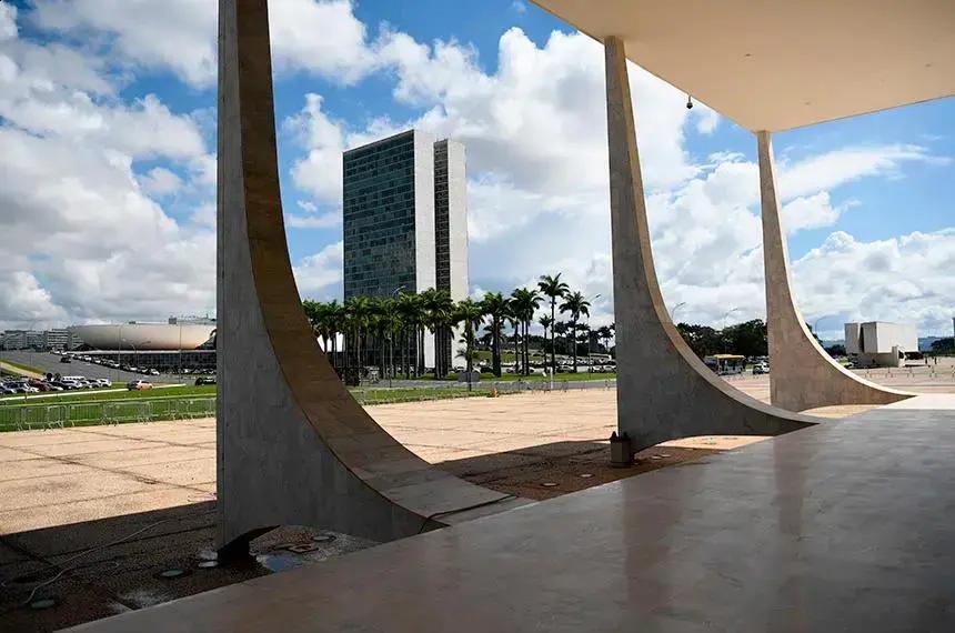Senado inicia análise de indicações para STF e CVM