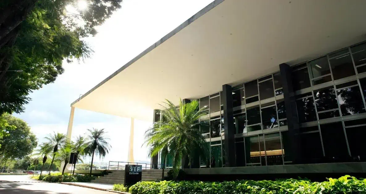 STF Impõe Prazo de 180 Dias para Ajuste de Cargos em Cocalzinho de Goiás