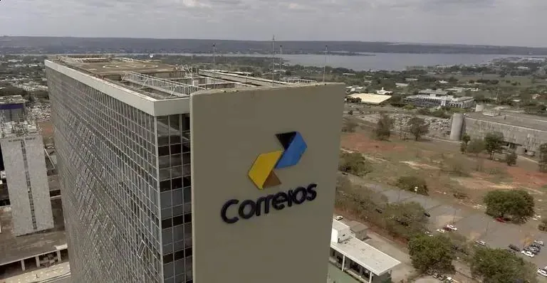 STF suspende cláusulas coletivas que afetam os Correios em decisão polêmica