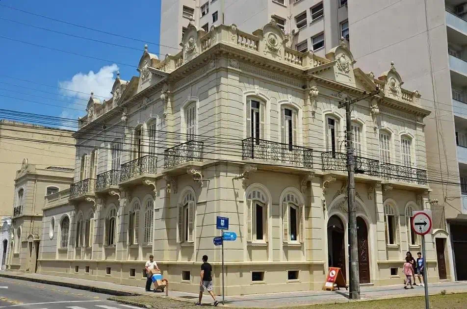 UFPel abre seleção para professor visitante em Nutrição e Alimentos