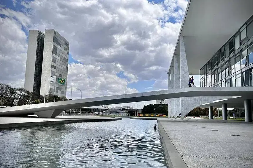 Vetos à Lei Orçamentária de 2026 são questionados por análise técnica do Congresso
