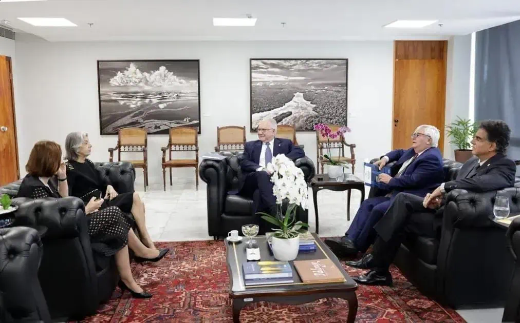 Ministro Fachin se reúne para discutir intercâmbio na Corte IDH