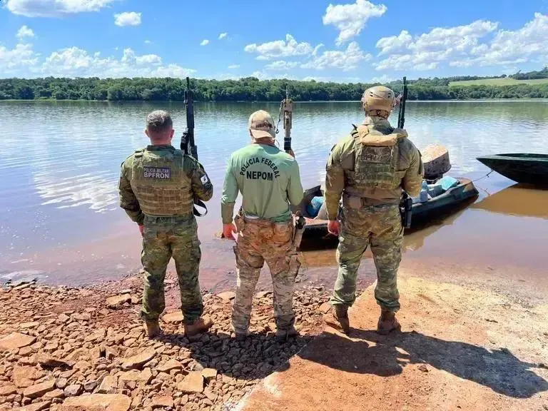 PF e BPFRON apreendem mais de 1.260 kg de maconha em Porto Mendes/PR