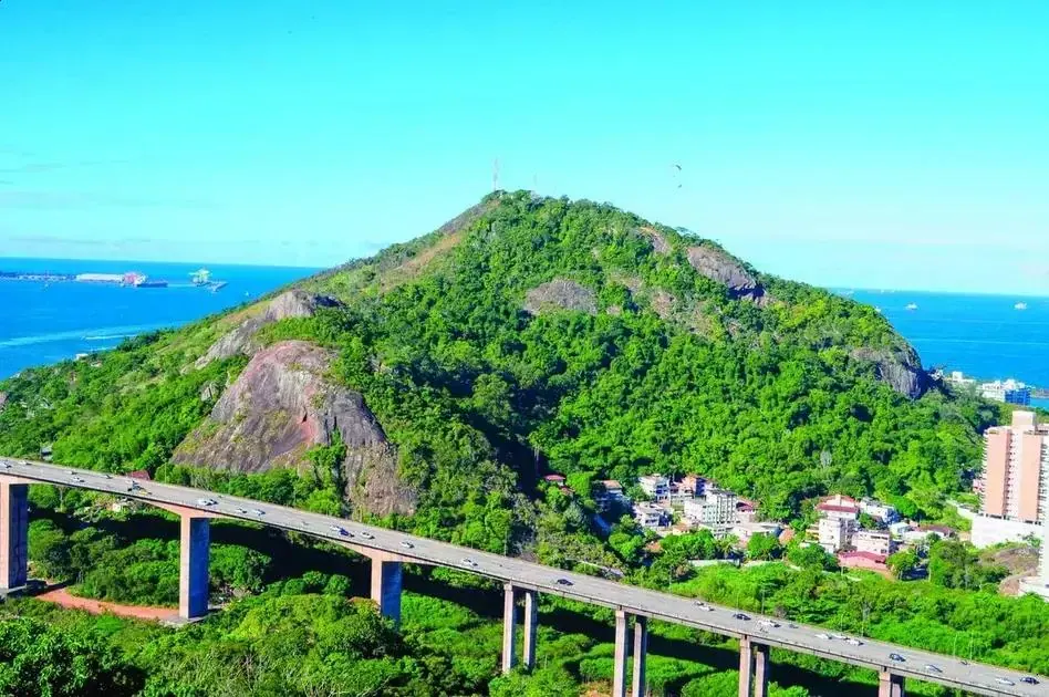 Prefeitura de Alto Rio Novo abre vaga para auxiliar em saúde bucal